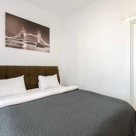 Petrovdom Inn Rc Diplomat Hall -The Smart Hotel Apartment Panoramic City View I キエフ エクステリア 写真