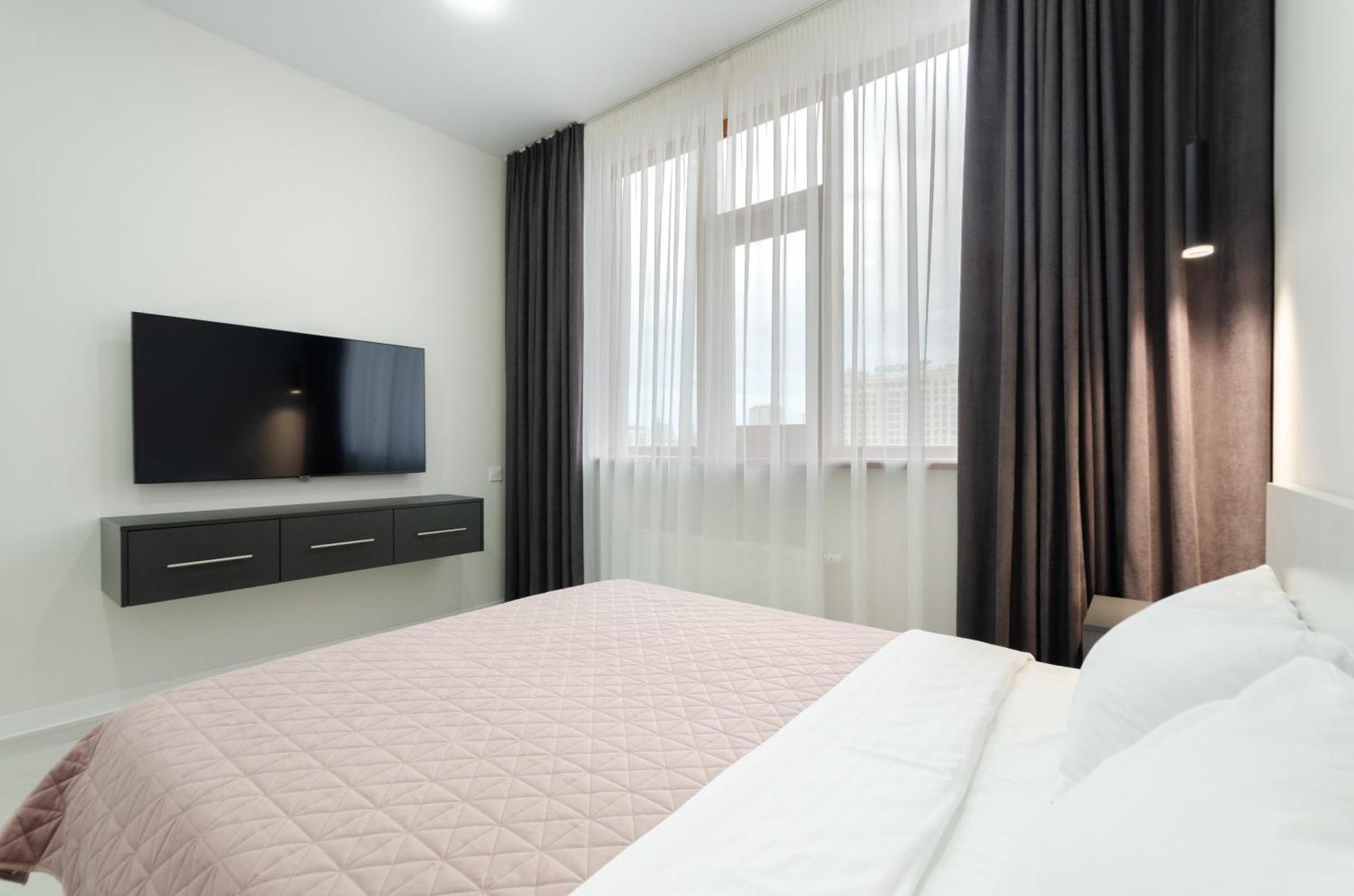 Petrovdom Inn Rc Diplomat Hall -The Smart Hotel Apartment Panoramic City View I キエフ エクステリア 写真